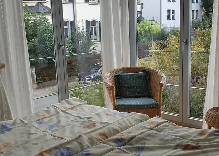 Am Römischen Haus *